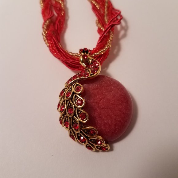 Red beaded necklace with rhinestone peacock charm - Picture 3 of 8